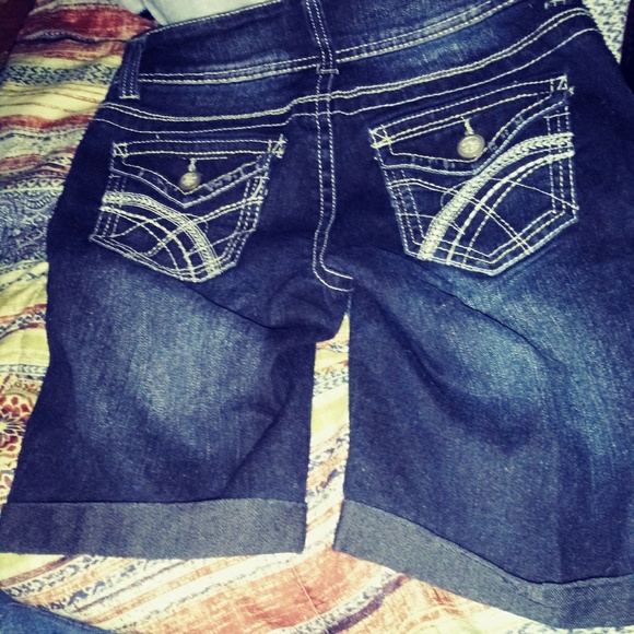 Shorts - Picture 2 of 2